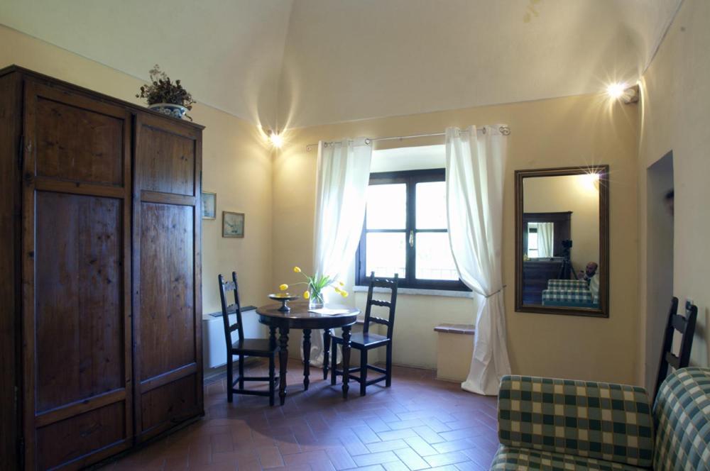 Agriturismo Corte Virgiliana Вирджилио Номер фото