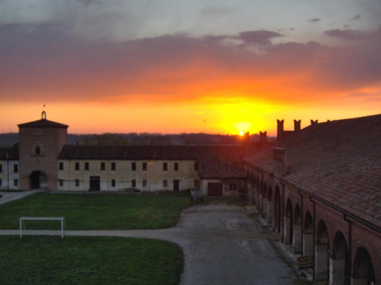 Agriturismo Corte Virgiliana Вирджилио Экстерьер фото